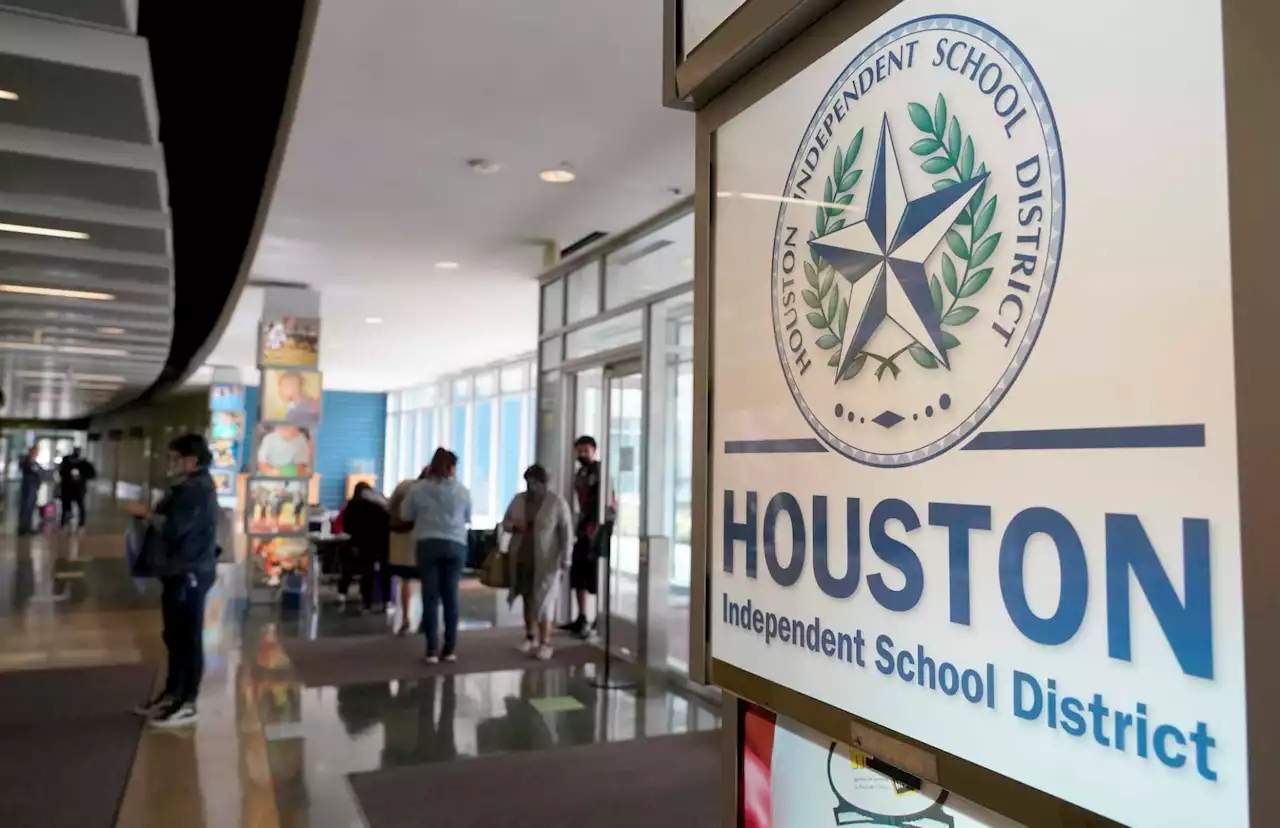 Houston ISD to freeze central office hiring, campus-based spending for remainder of fiscal year