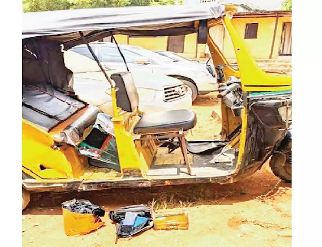 Mob lynches two Anambra robbers, CP urges restraint - Punch Newspapers