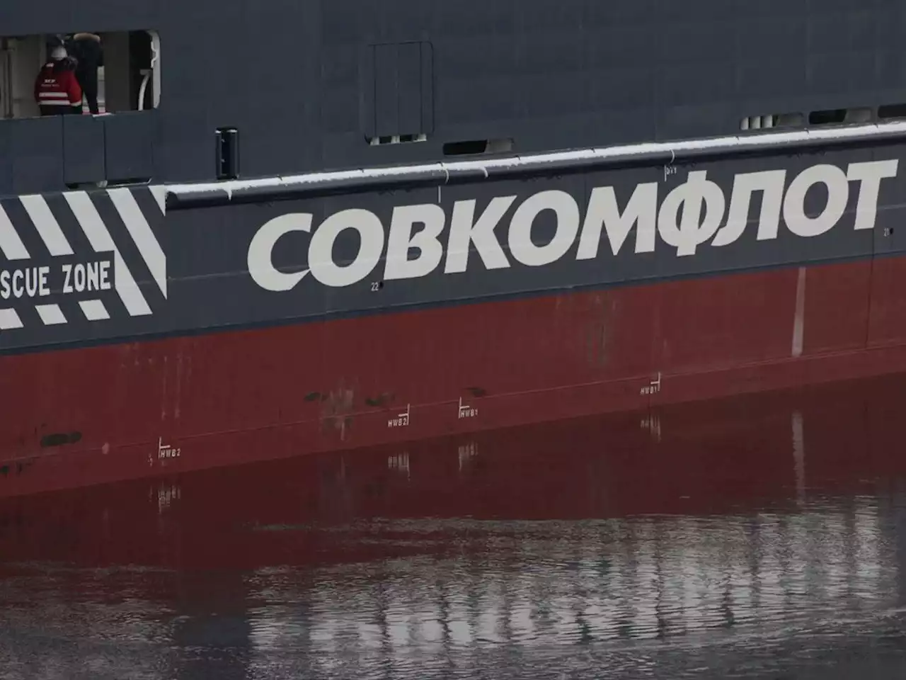 Russian-owned oil tankers reroute from Canada after ban shuts access to ports