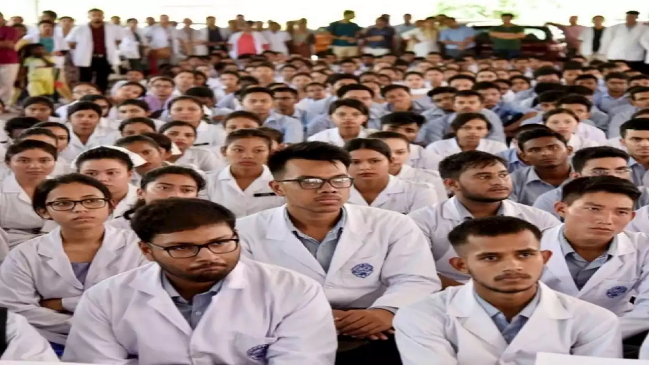 यूक्रेन नहीं, MBBS की पढ़ाई के लिए यह है भारतीयों का सबसे पसंदीदा देश