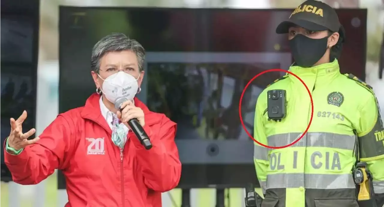 Policías de las estaciones de Transmilenio ahora tendrán cámaras en sus chalecos - Pulzo