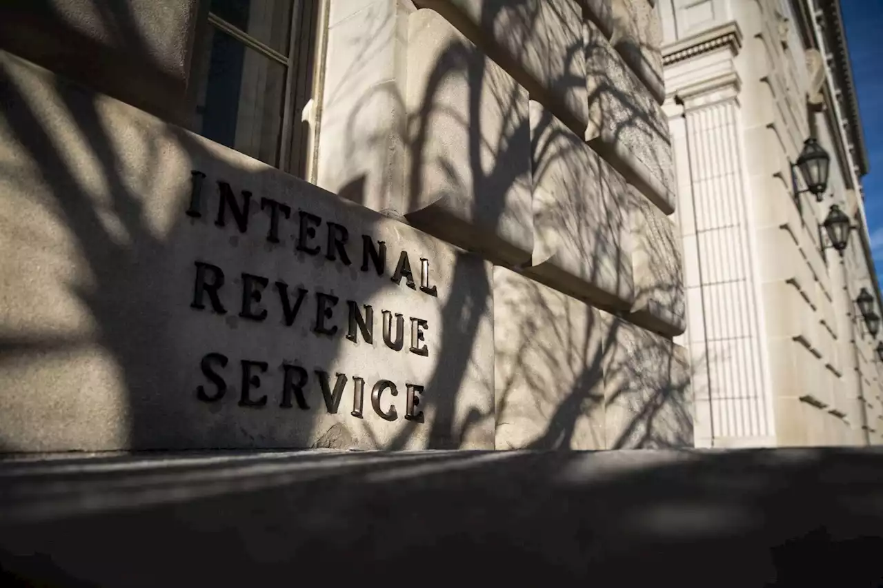 IRS rushes to hire 10,000 workers but giant backlog expected to persist through 2022