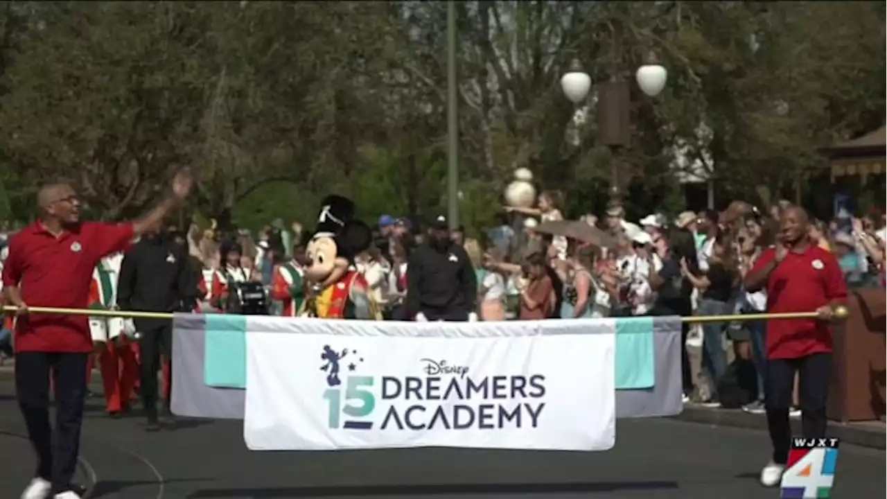 Force 4 Good: 2 local students accepted into Disney Dreamers Academy