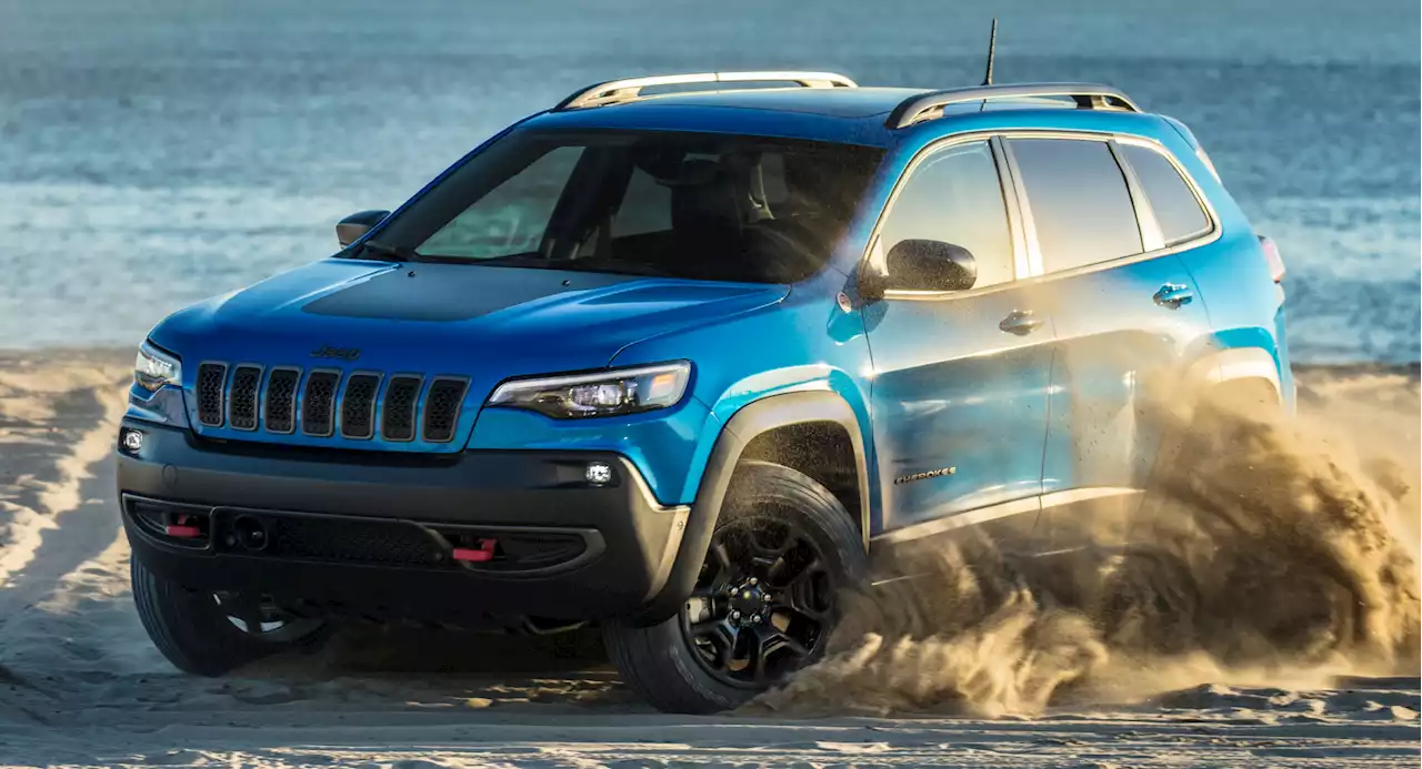 2022 Jeep Cherokee Gets Nearly $6k Price Hike And New X Trim With Factory Lift | Carscoops