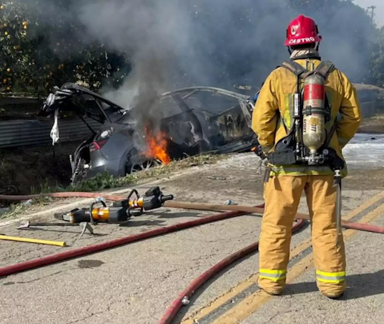 Tesla Sedan Burns For 4 Hours After Crash, Fire Near Fillmore