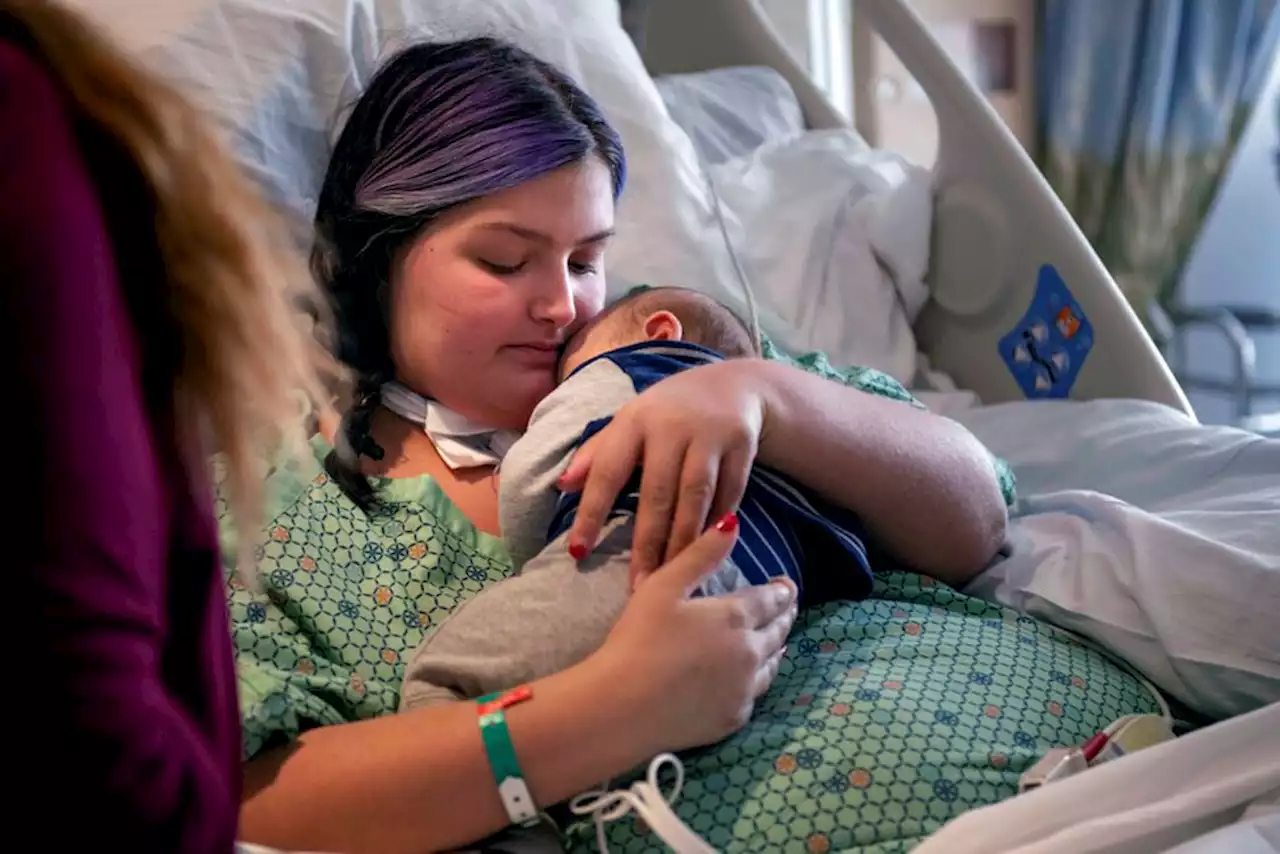 COVID-stricken mom reunites with baby 2 months after giving birth to him while on ventilator