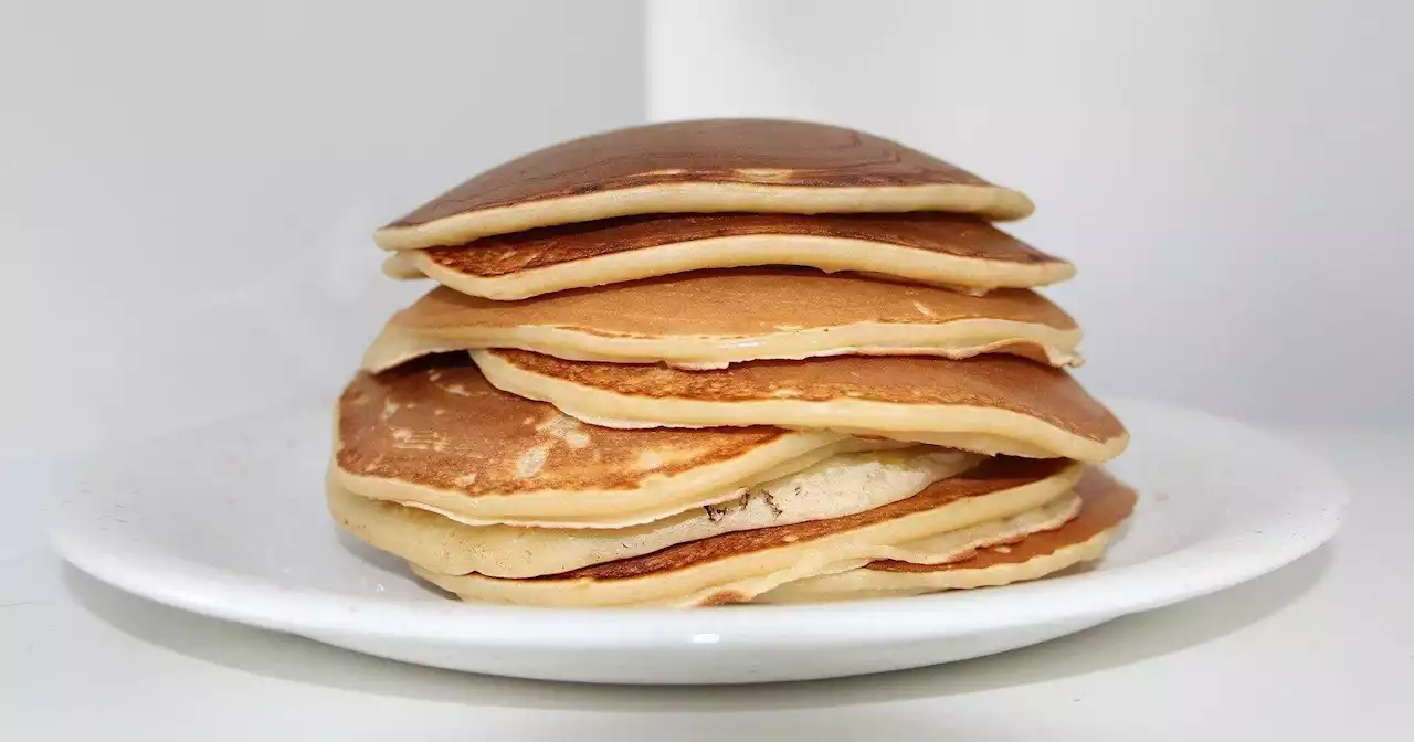 This week in weird news: Kansas woman wins traditional pancake race against England