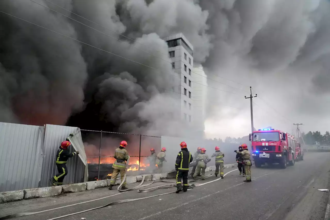 Mariupol evacuation paused after ‘Russian troops ignore ceasefire’