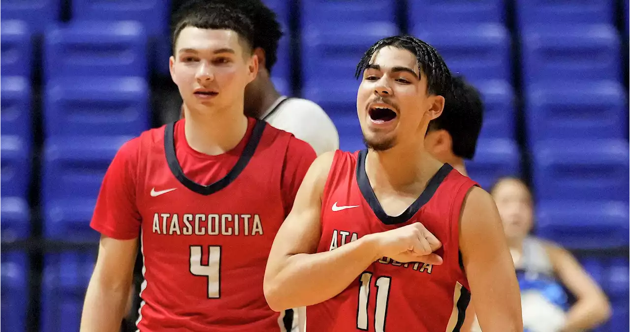 Atascocita holds off Clements, advances to regional final