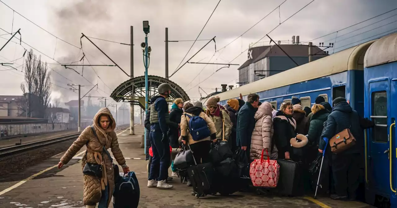 A Ukraine town evacuates as Russian forces edge closer to Kyiv