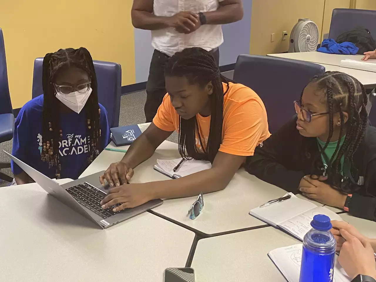 Students take a ‘Deep Dive’ at Disney Dreamers Academy - New York Amsterdam News