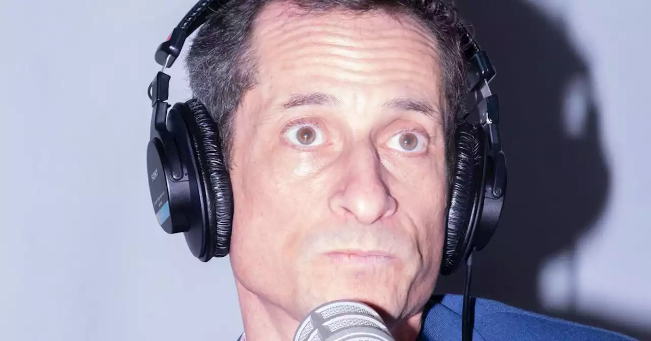 Anthony Weiner Wants Your Attention Again