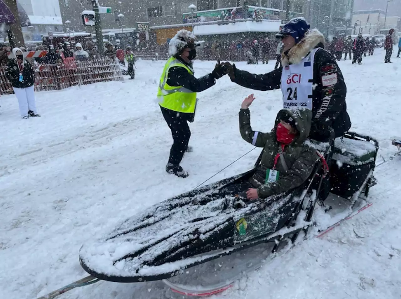 Iditarod live blog: Teams hit the trail in ceremonial start of 50th running