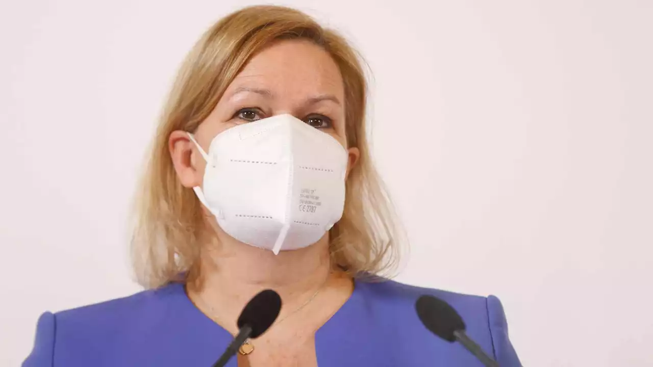 وزيرة الداخلية الألمانية عن لاجئي أوكرانيا: الموقف مختلف تماماً عن 2015