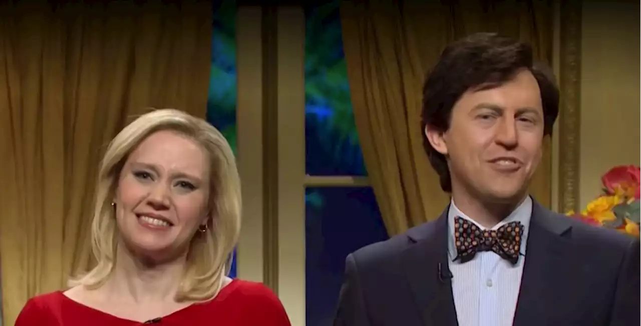 ‘Saturday Night Live’ Cold Open Skewers Fox News’ Tucker Carlson And Laura Ingraham For Pro-Russia Commentary