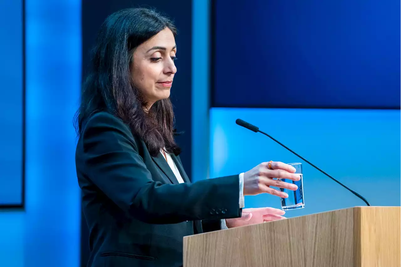 Hadia Tajik trekker seg som nestleder i Arbeiderpartiet