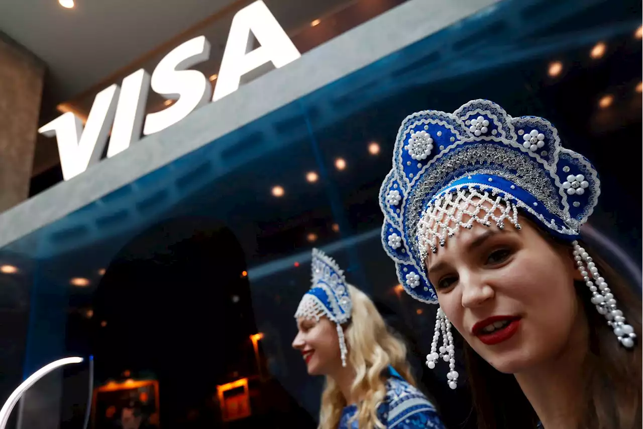 Visa og Mastercard stanser driften i Russland