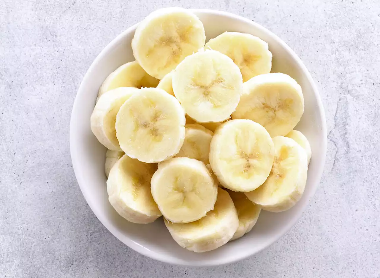 What Happens To Your Body When You Eat a Banana — Eat This Not That