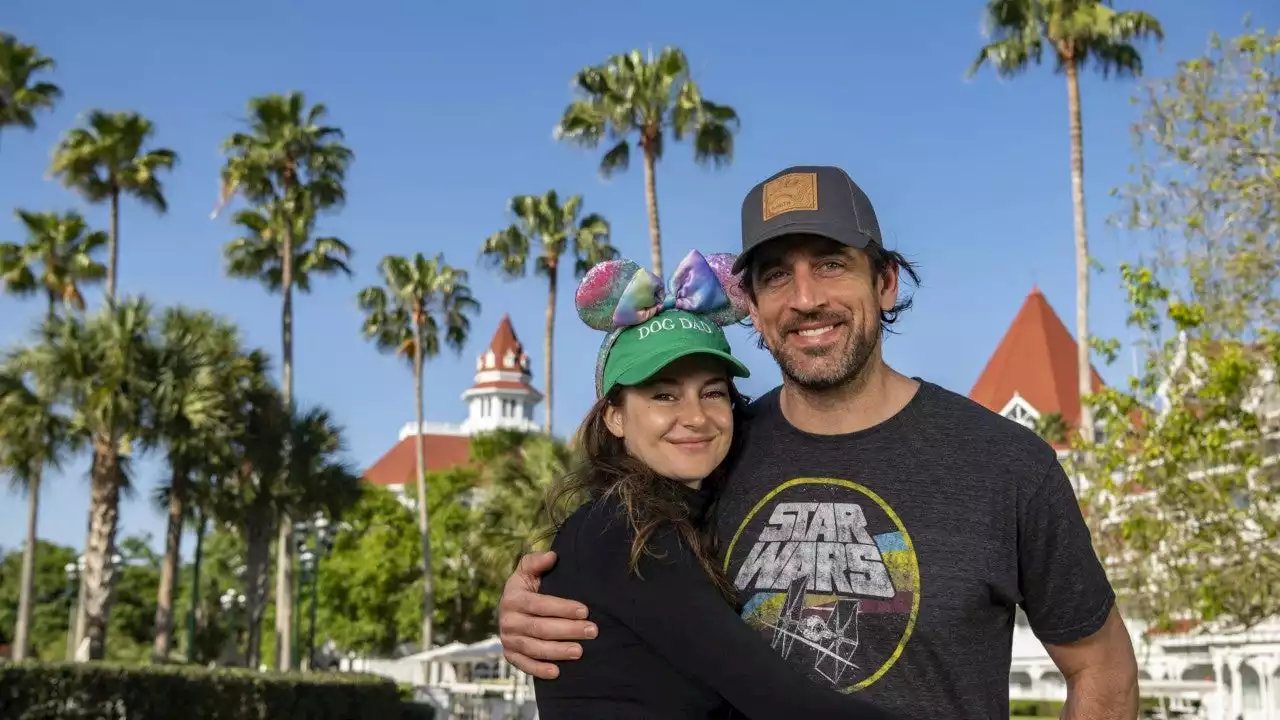 Aaron Rodgers & Shailene Woodley Attend Wedding Together Amid Breakup