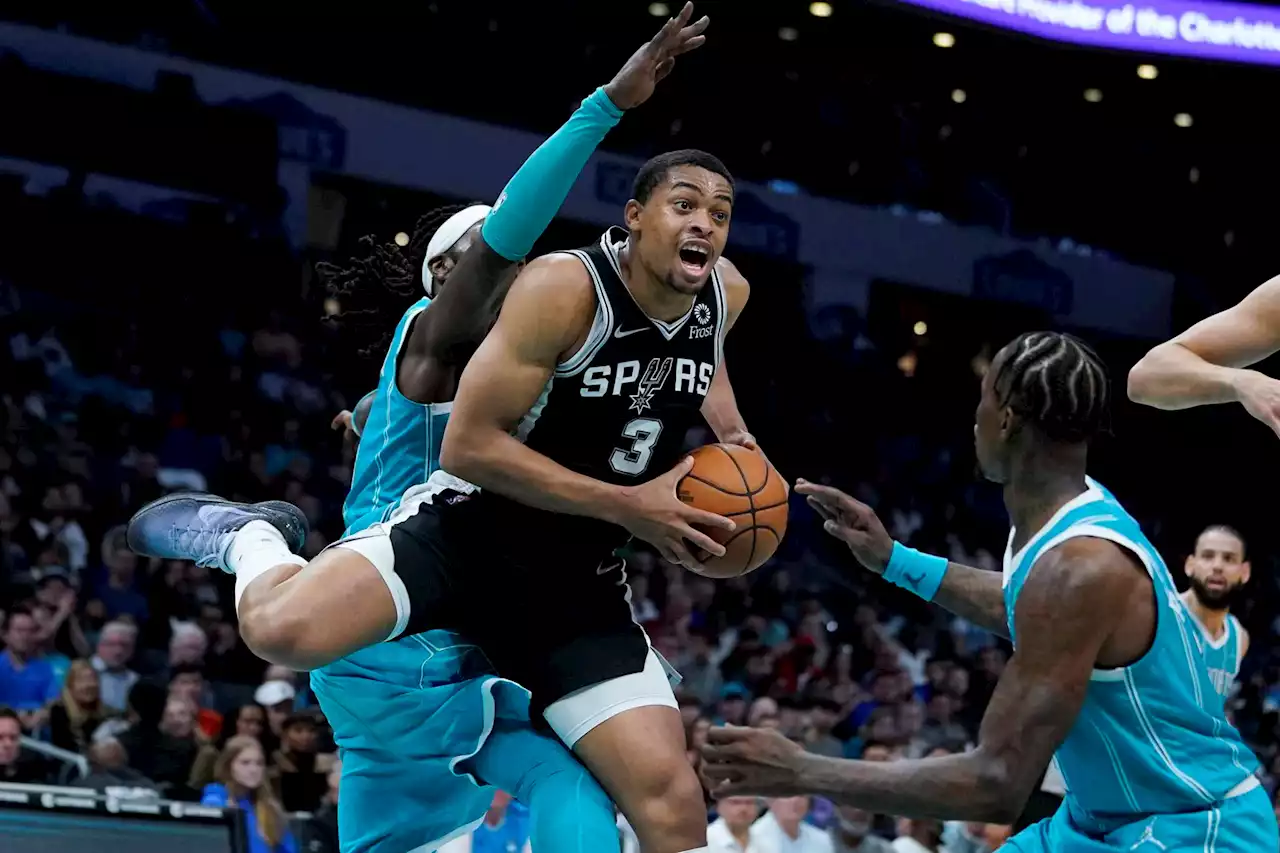 The triple take: Hornets 123, Spurs 117