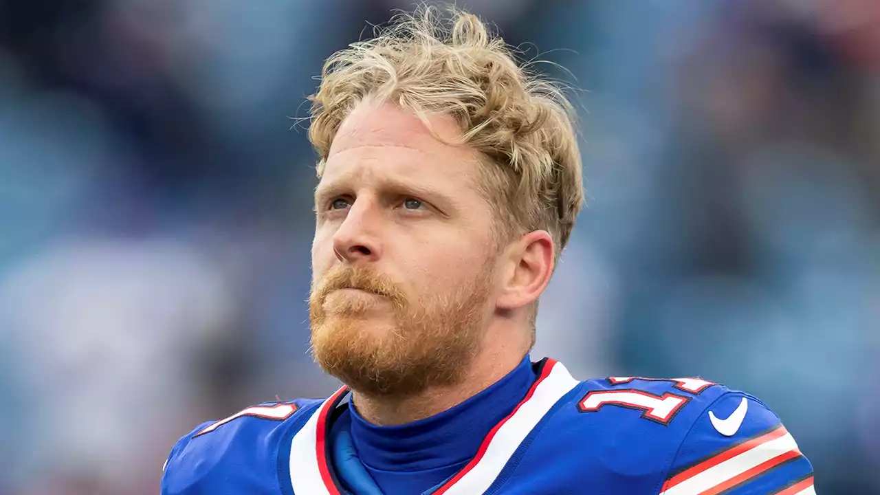 Bills wide receiver Cole Beasley seeking a trade out of Buffalo