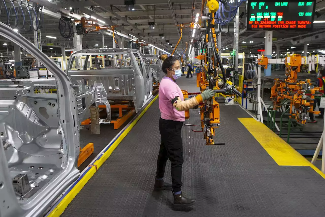 GM takes new approach to worker diversity as Oshawa production returns