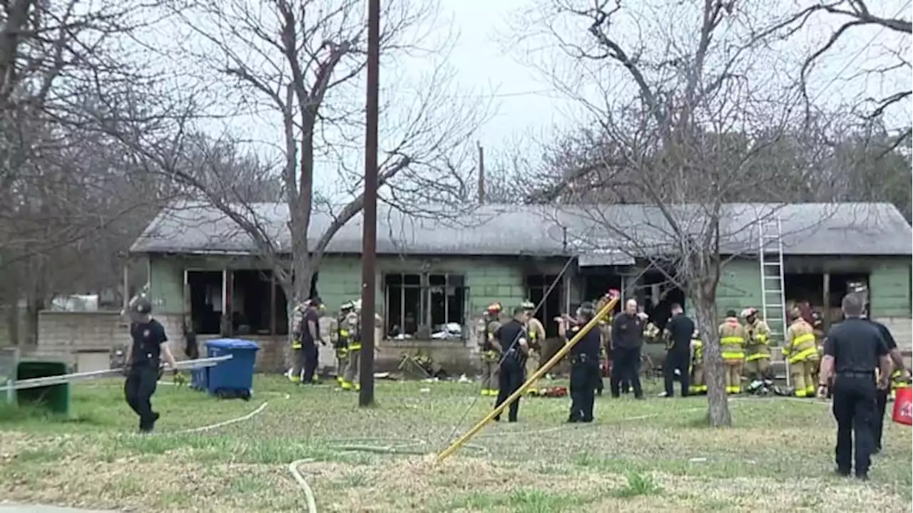 Man killed in house fire on city’s Northeast Side, San Antonio firefighters say