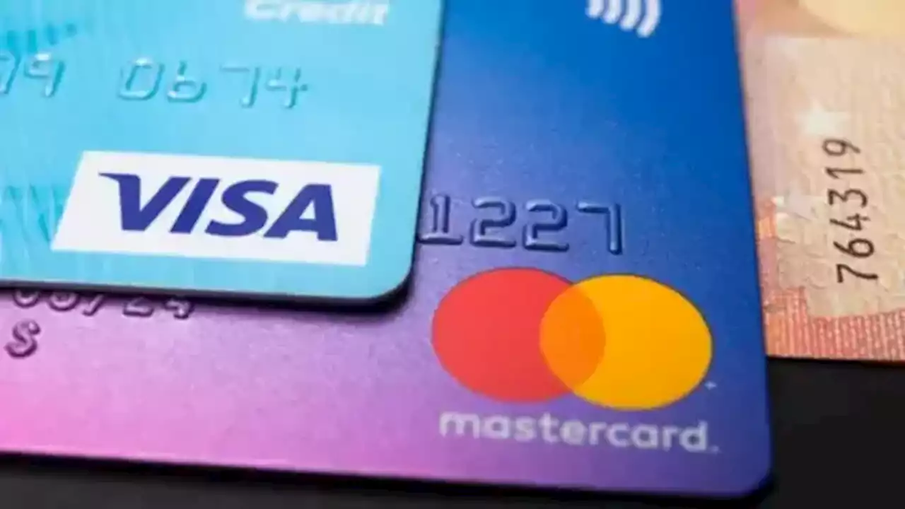 Guerra en Ucrania: Mastercard y Visa suspenden operaciones en Rusia