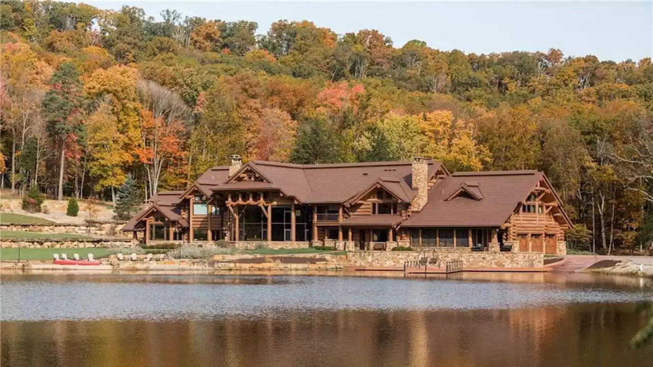 Tony Stewart's Indiana ranch is for sale for $30M, looks like a Cabela's