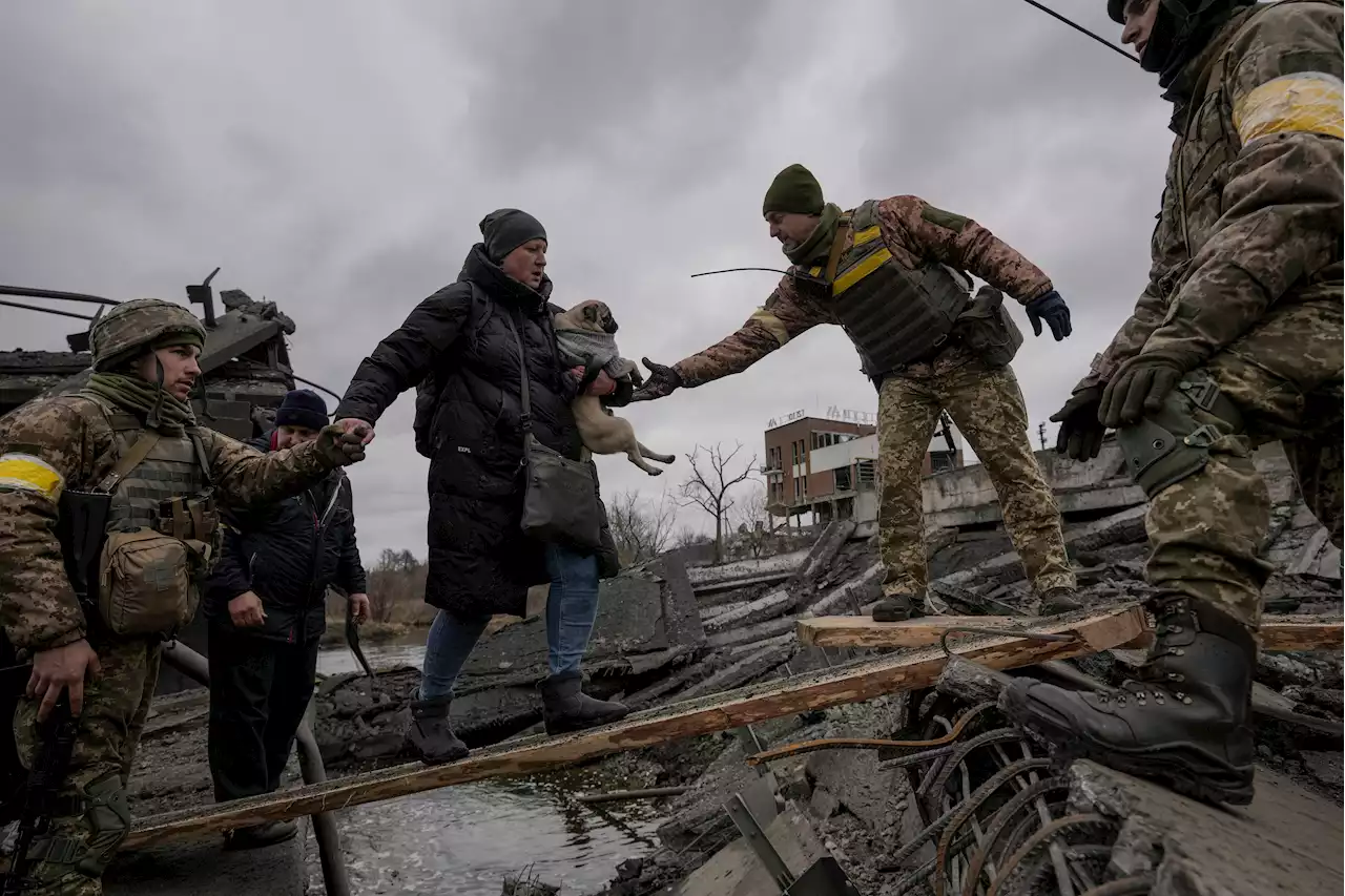 Ukraine official says assault halts evacuations for 2nd time