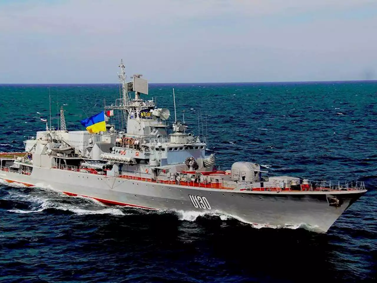 Ukraine sinks its own flagship frigate in port to avoid possible capture