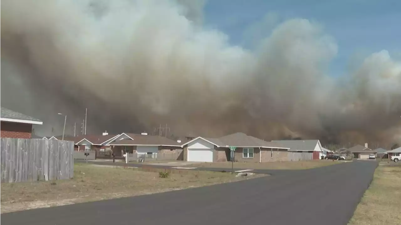 Adkins Avenue Fire is 1,400 acres and growing