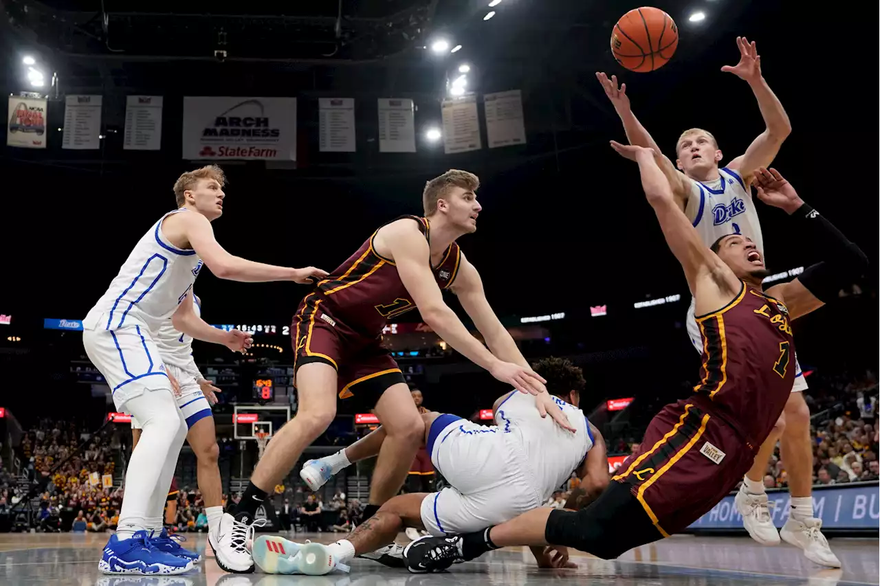 Loyola Chicago defeats Drake in MVC championship game, returns to NCAA Tournament