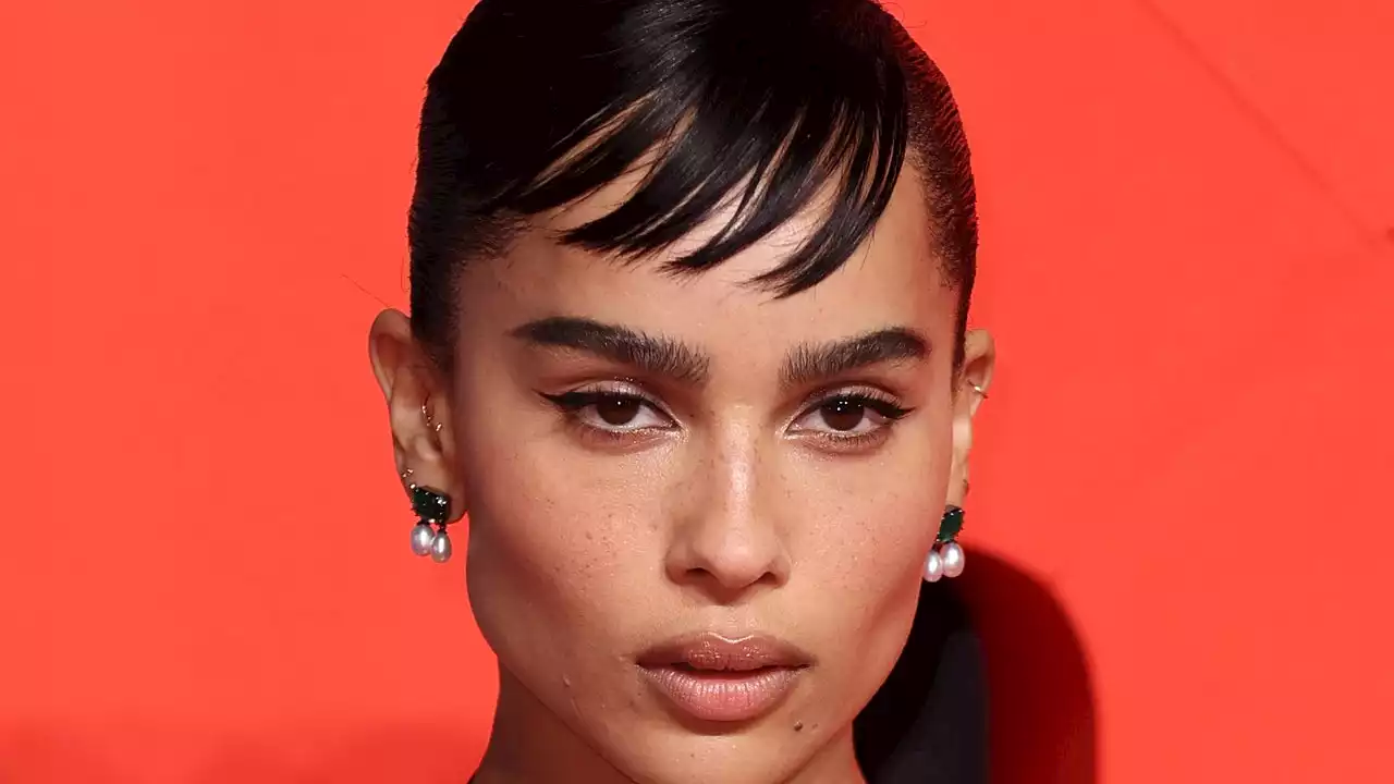 Only Cool-Girl Jewellery Would Do For Zoë Kravitz’s London Batman Look