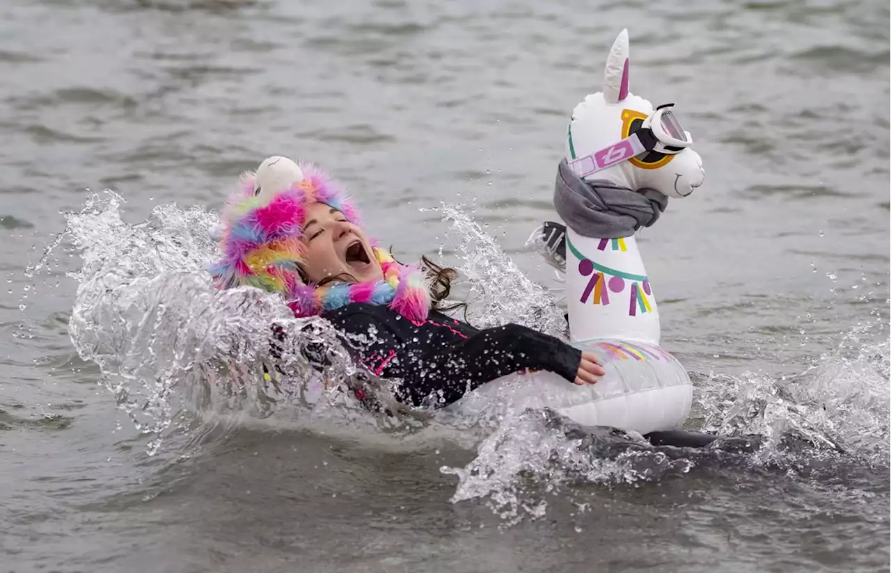 PHOTOS: People jump into an ice-cold Lake Michigan for the 22nd annual Polar Plunge at North Avenue Beach in Chicago