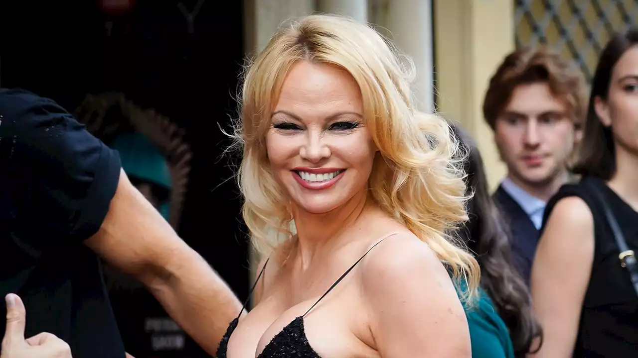 Pamela Anderson to make Broadway debut in 'Chicago'