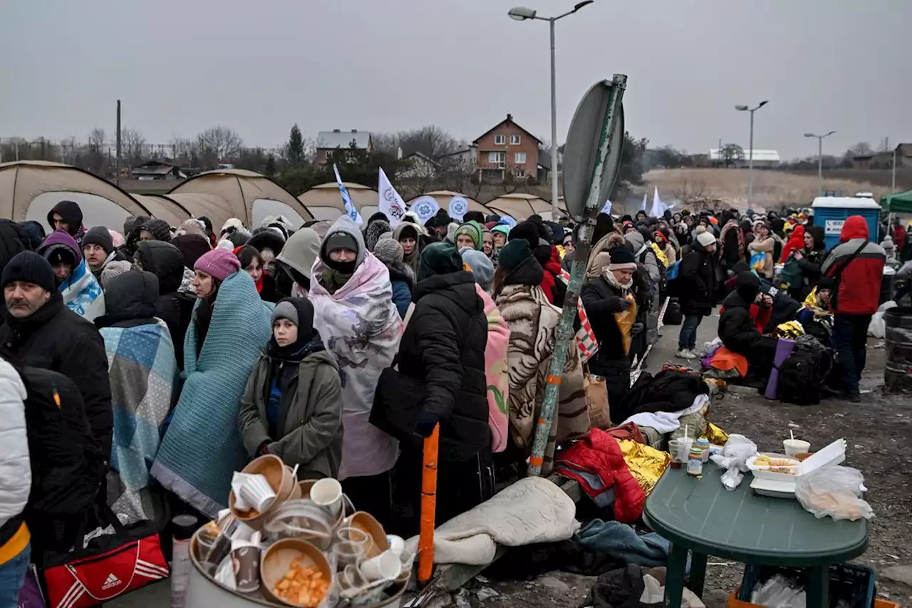 Non-citizens of Ukraine don’t qualify for temporary refuge from war in Canada