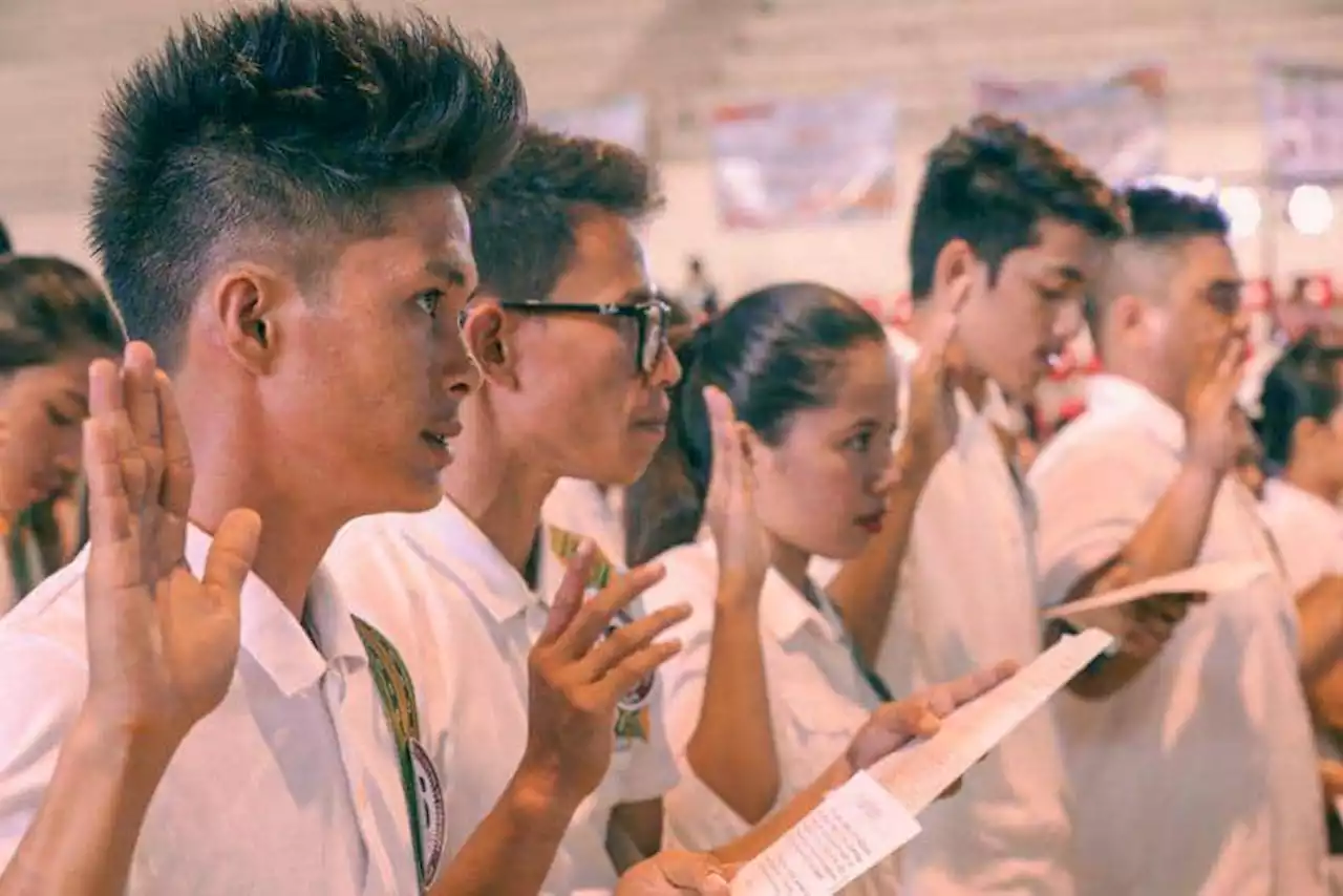 Physical graduation rites ‘possible’ for SY 2021-2022 --- DepEd