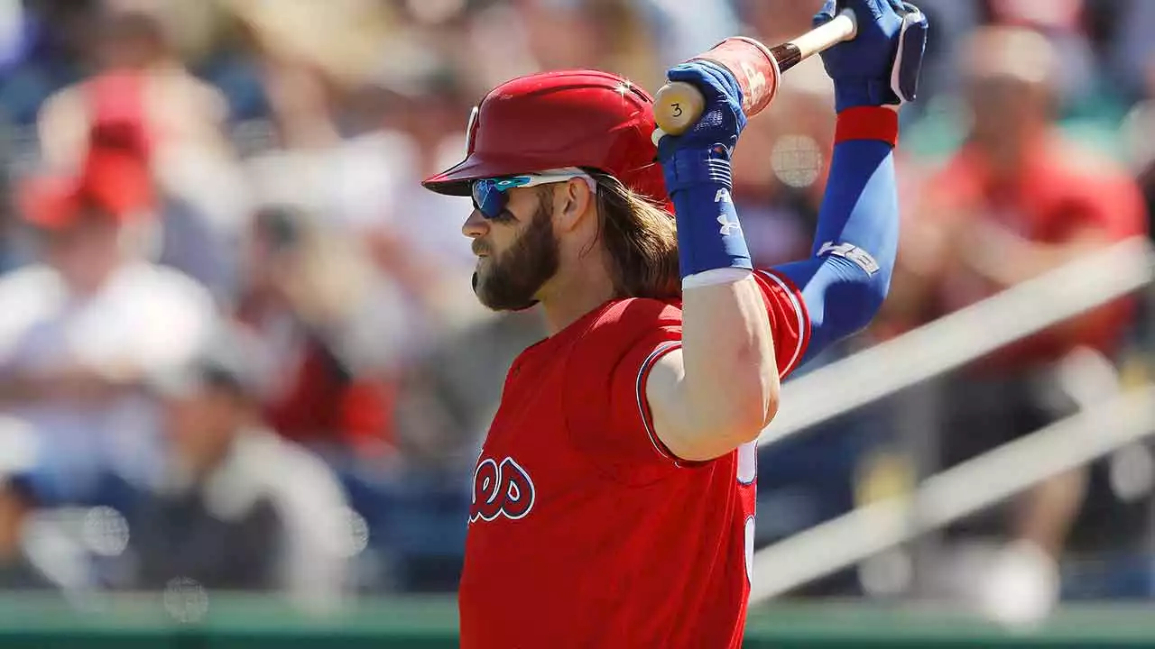 Bryce Harper Trolls MLB Again, Shouts Out Chinese Baseball Team