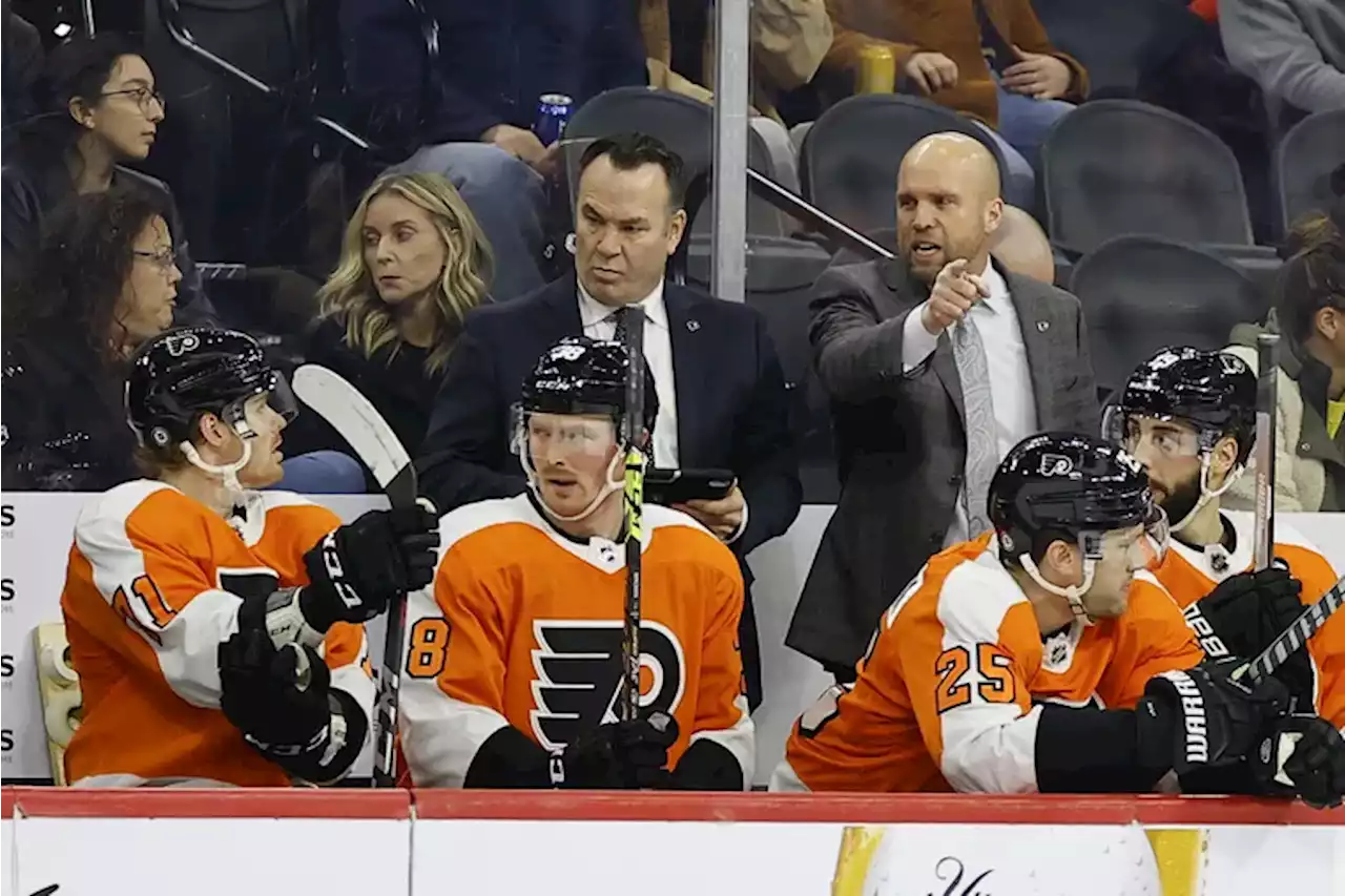 Flyers interim coach Mike Yeo not afraid to send ‘hard messages’ to shake up the power play