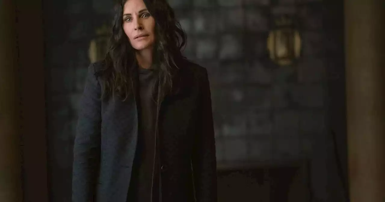 Scott D. Pierce: Courteney Cox returns as a woman who’s either haunted or crazy. Or both.