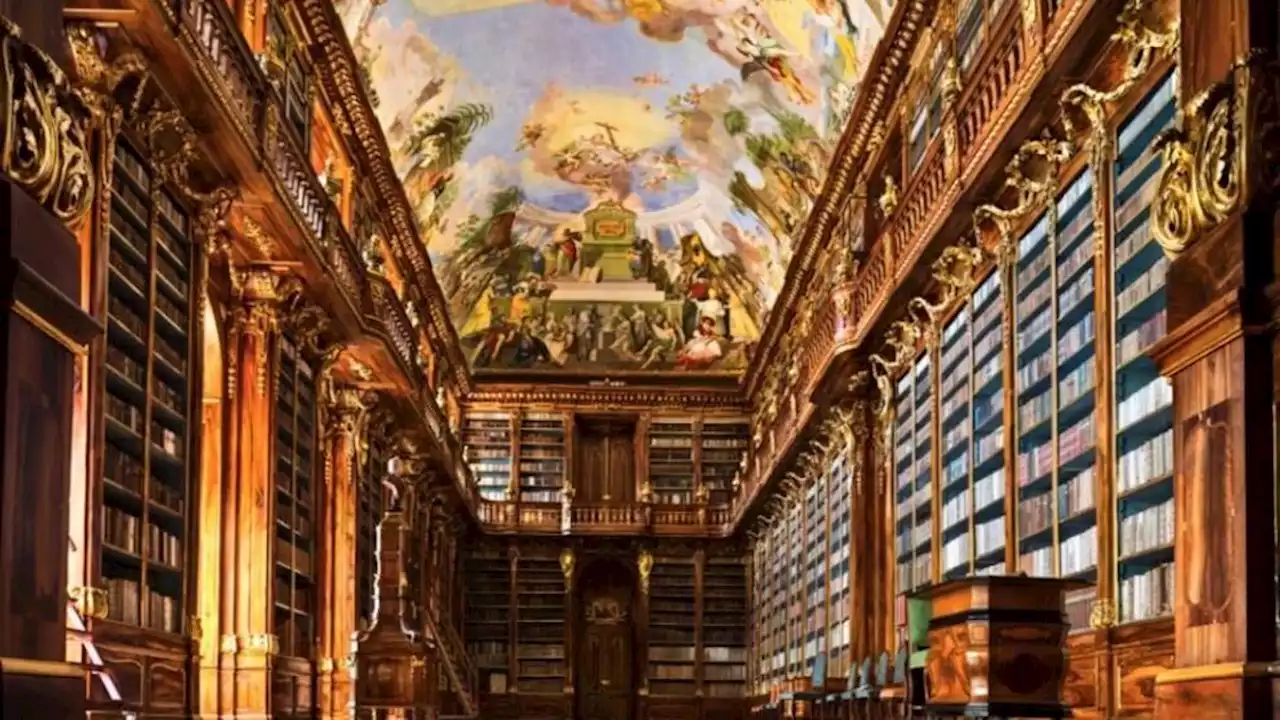 15 beautiful libraries from around the world