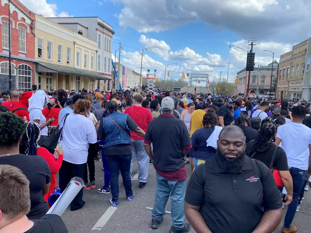 Hundreds gather to mark 57th anniversary of ‘Bloody Sunday’