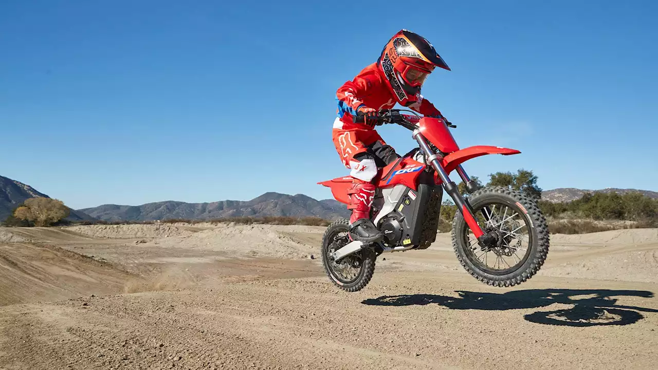 First-ever Honda CRF-E2 Electric Dirt Bike for Kids!