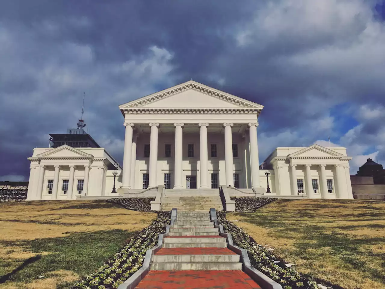 Virginia Senate Passes Bill Allowing State Banks To Offer Bitcoin Custody Services