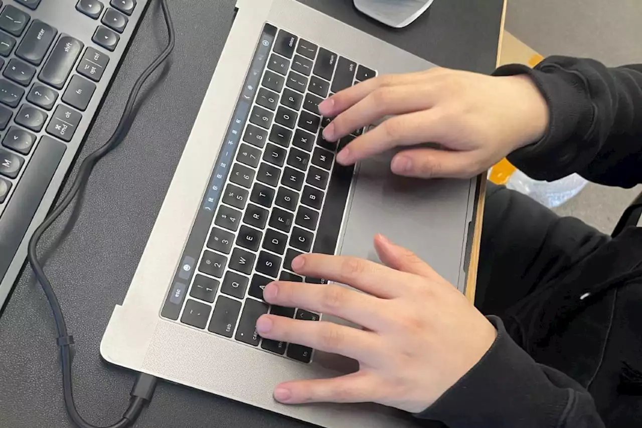 This bizarre MacBook Pro mod is a DIY enthusiast’s dream | Digital Trends