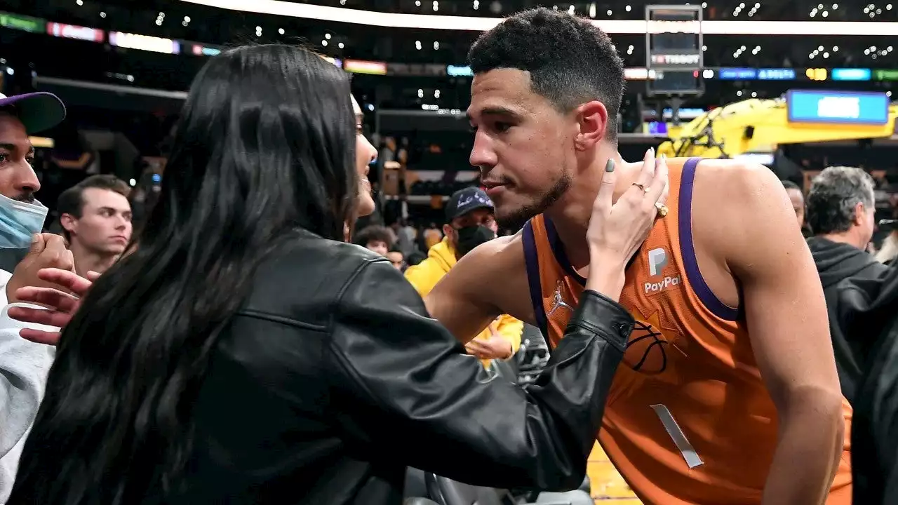 Devin Booker Makes Rare Comment About Dating Kendall Jenner