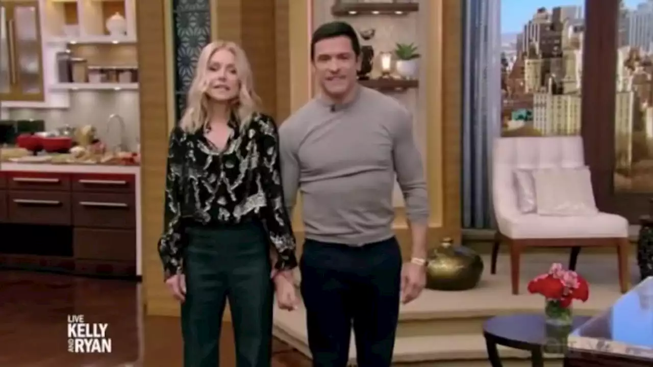 Kelly Ripa and Mark Consuelos Show the Unique Way They Hold Hands