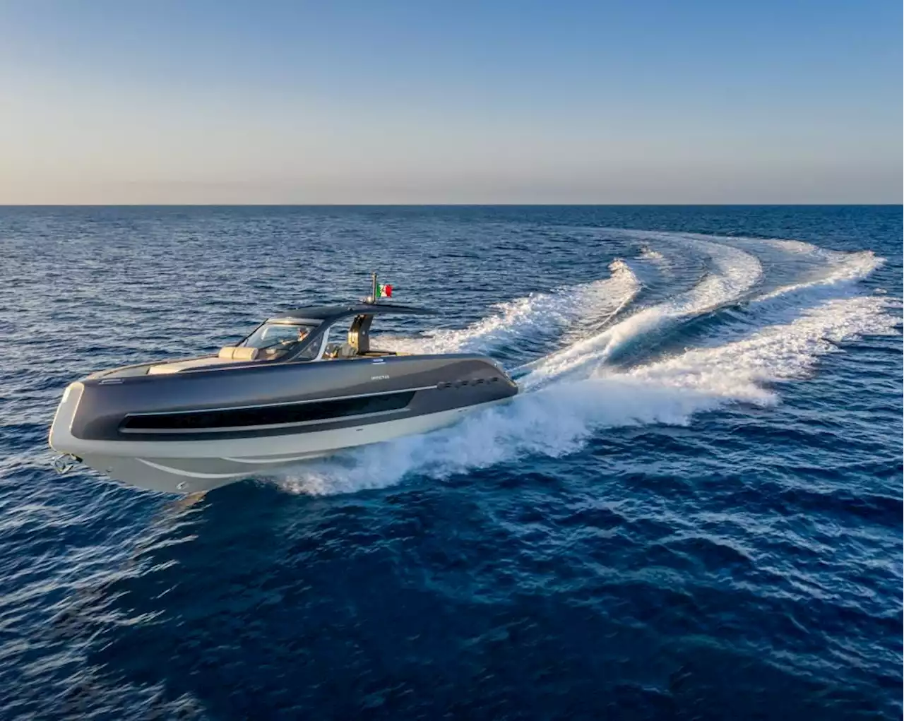 Invictus Yachts’ New TT460 Turns Heads In Miami