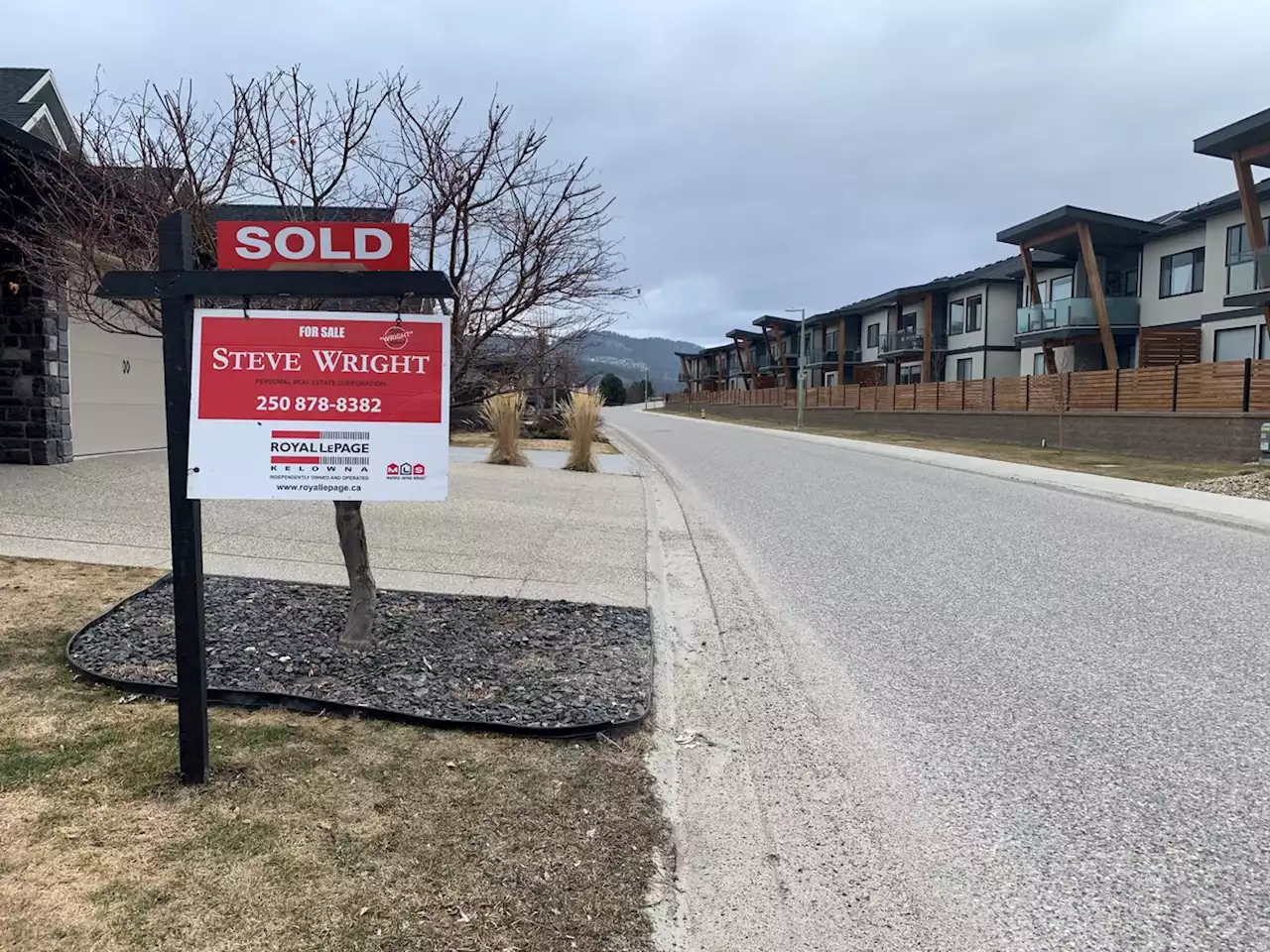 Many Central Okanagan buyers priced out as home prices continue to soar - Okanagan | Globalnews.ca